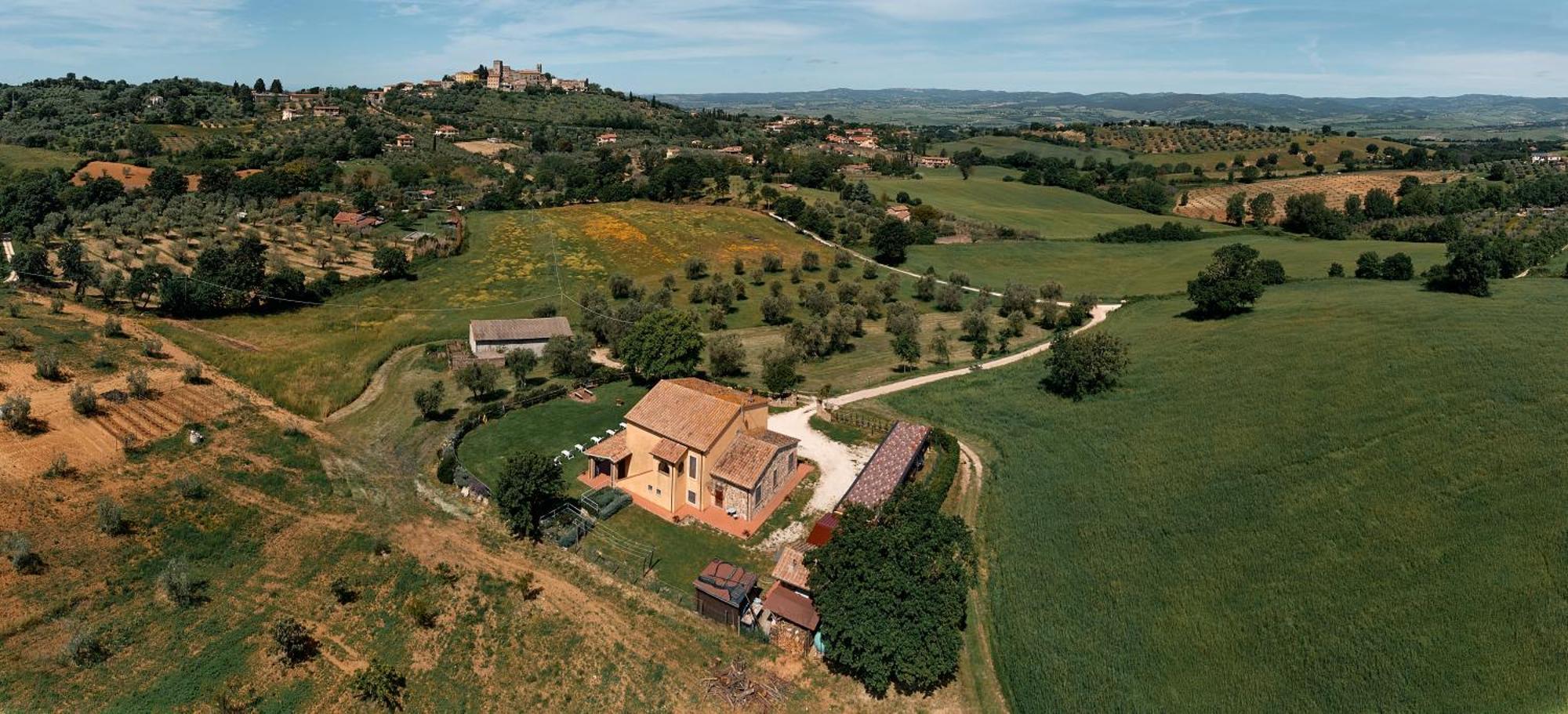 8380 Agriturismo Il Saragiolo Manciano Exterior photo