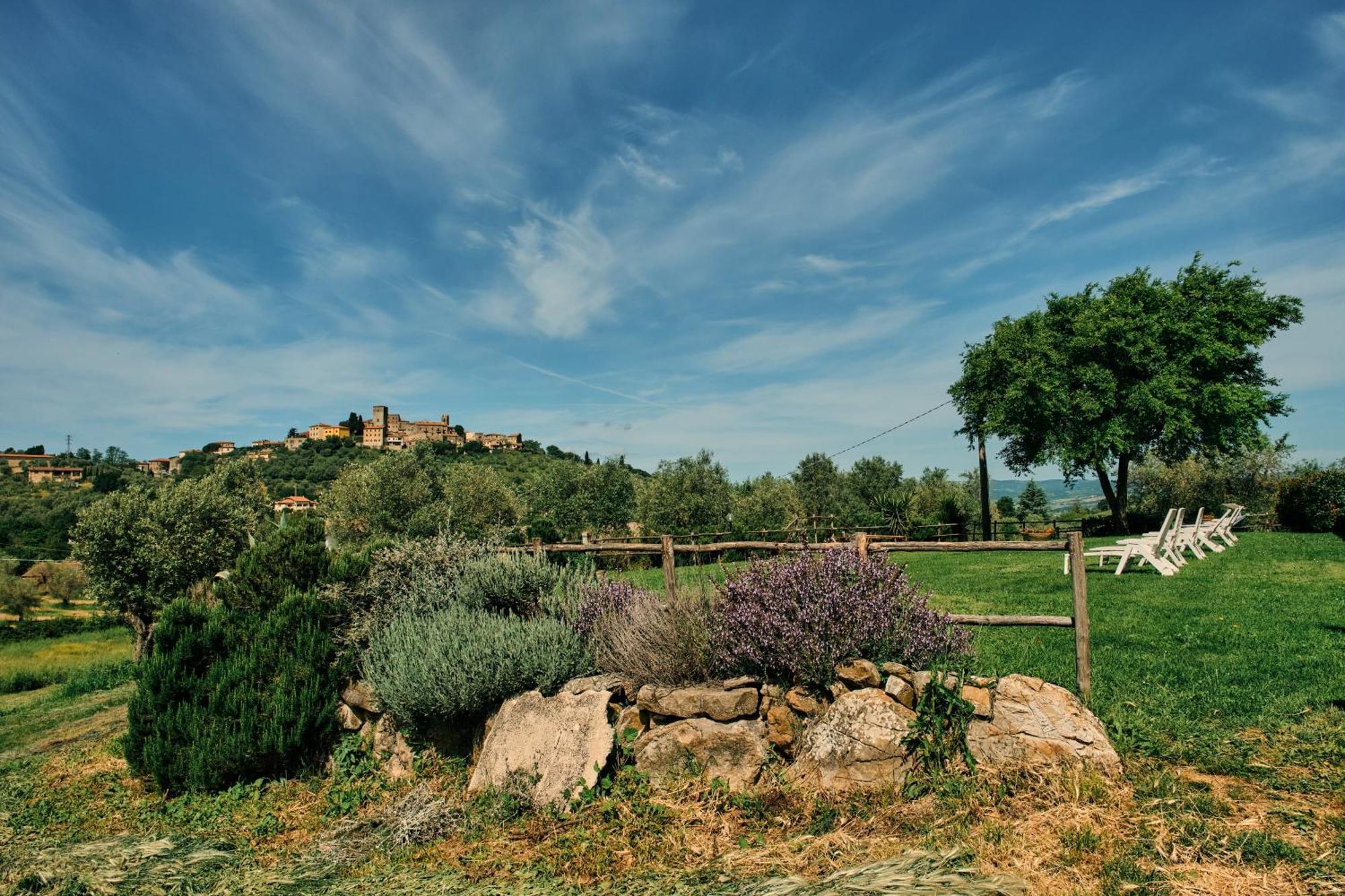 8380 Agriturismo Il Saragiolo Manciano Exterior photo